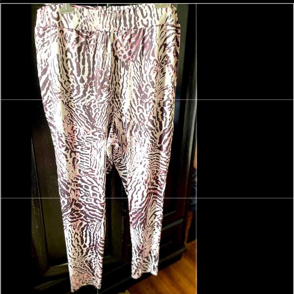 SHEIN two piece set, never worn. - Picture 3 of 3